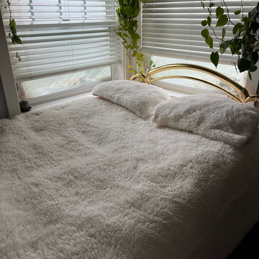 Urban Outfitters Cream Faux Fur Bedding Set